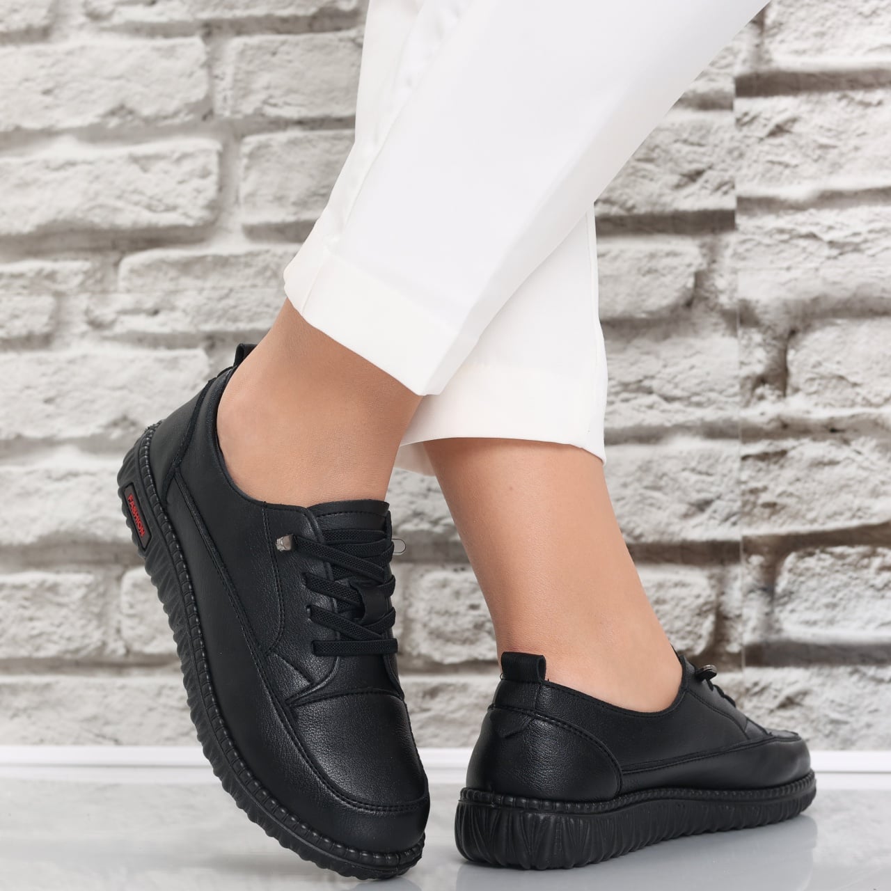 Pantofi dama casual Negri din Piele Ecologica Turina - poza 1