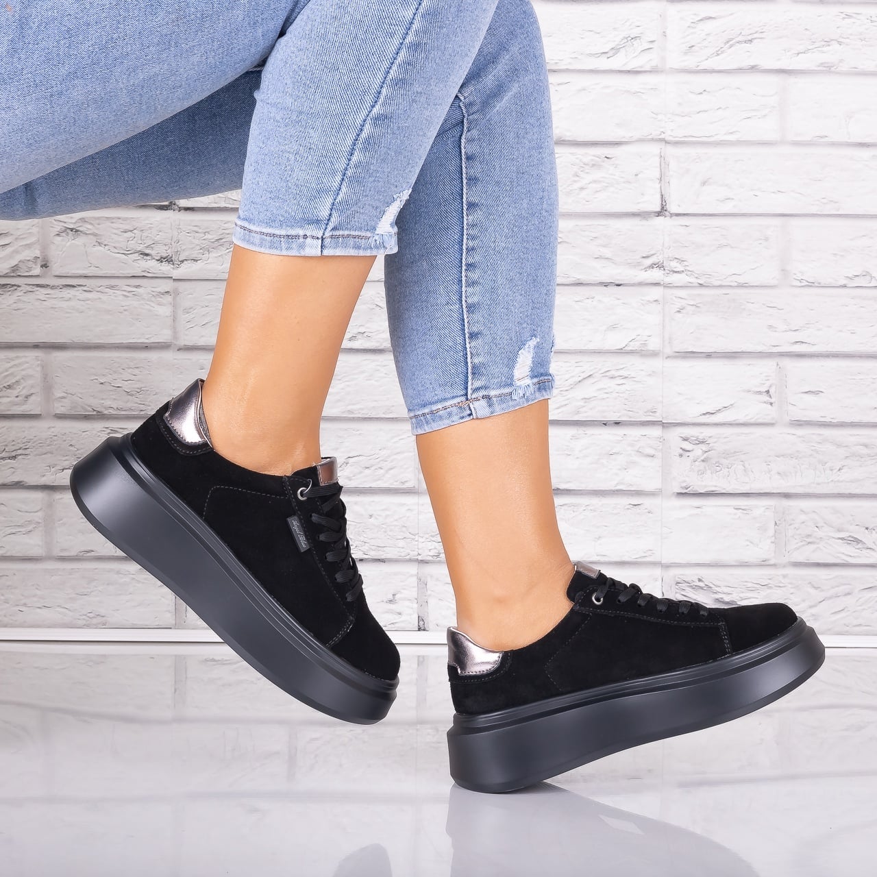 Pantofi dama casual Negri din Piele Naturala Intoarsa Alersa - poza 3