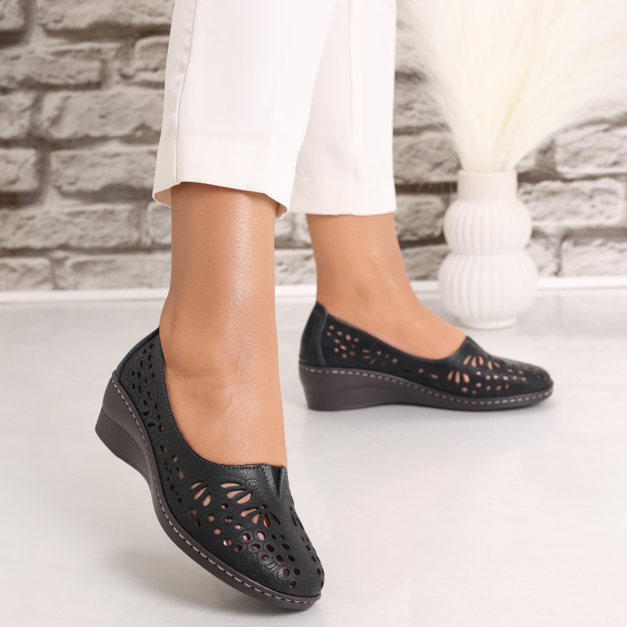 Pantofi dama casual Negri din Piele Naturala Rakina - poza 2