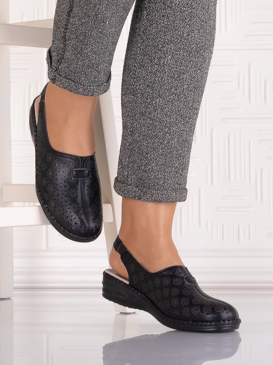 Pantofi Dama casual Negrii din Piele Ecologica Adnana - poza 1