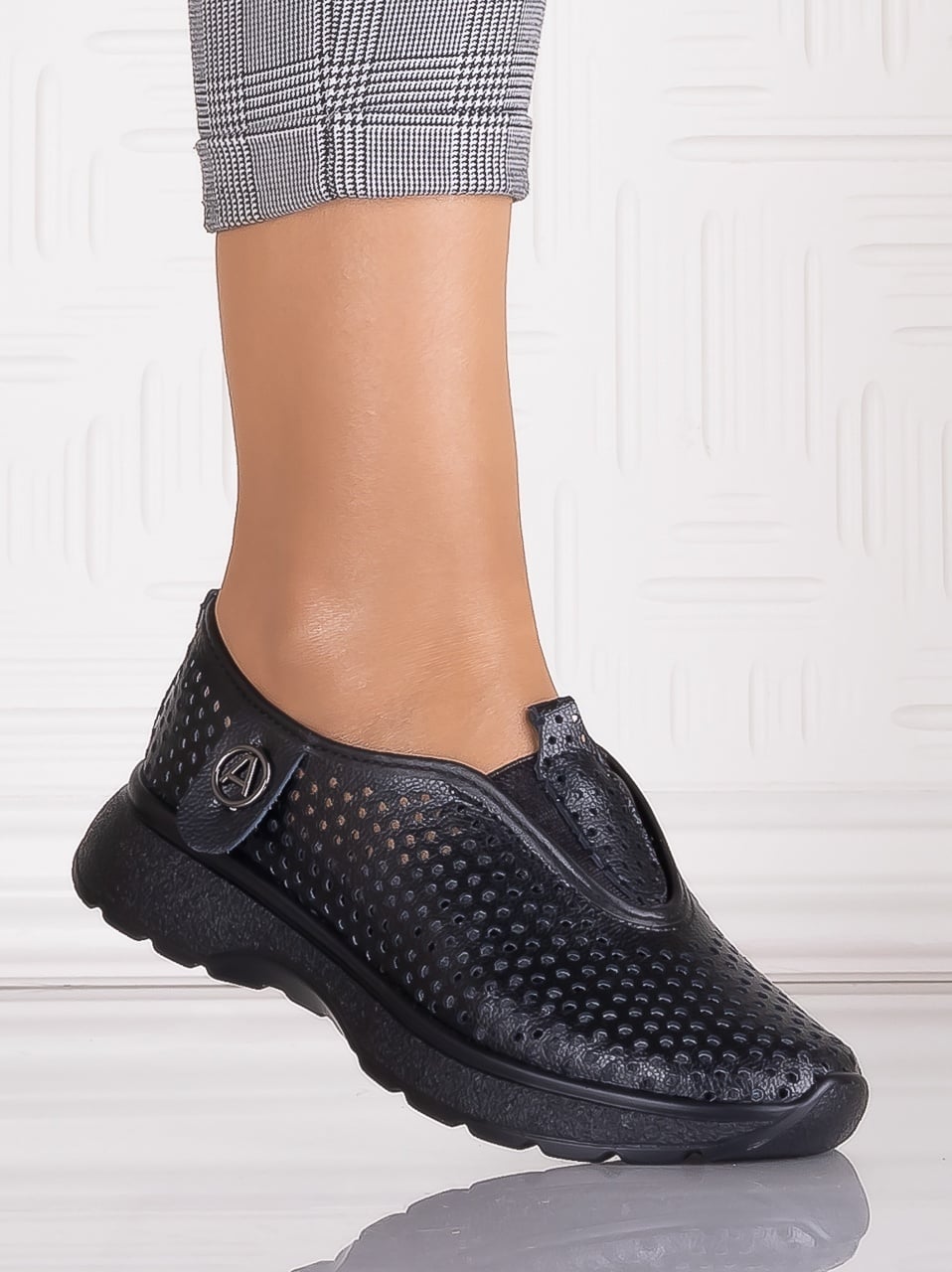 Pantofi dama casual Negrii din Piele Naturala Elenor - poza 1