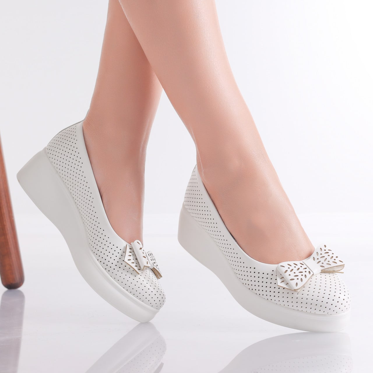 Pantofi Dama cu Platforma Albi din Piele Ecologica Yolina - poza 2