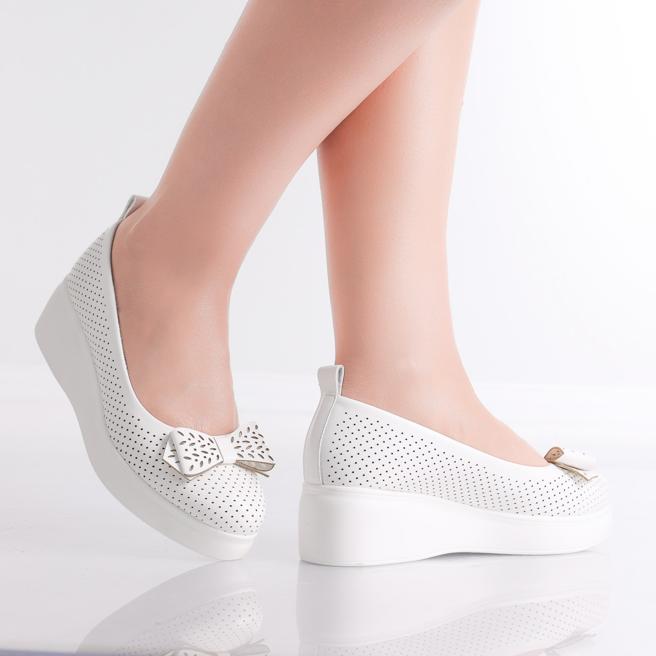 Pantofi Dama cu Platforma Albi din Piele Ecologica Yolina - poza 3