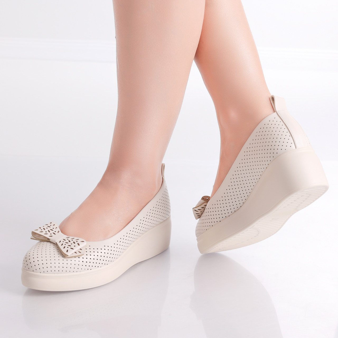 Pantofi Dama cu Platforma Bej din Piele Ecologica Yolina - poza 4