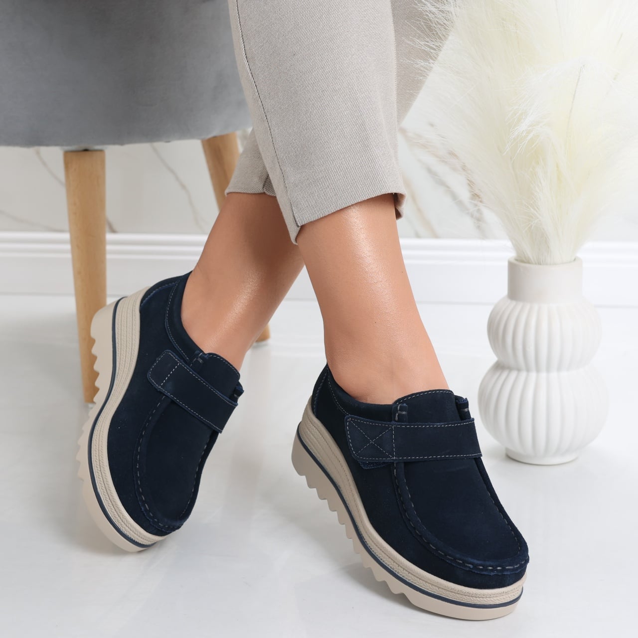 Pantofi dama cu platforma Bleumarin din Piele Naturala Intoarsa Anera