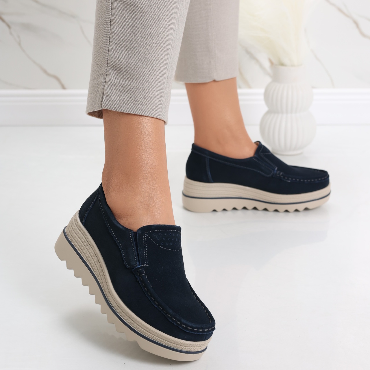 Pantofi dama cu platforma Bleumarin din Piele Naturala Intoarsa Gabrena - poza 3