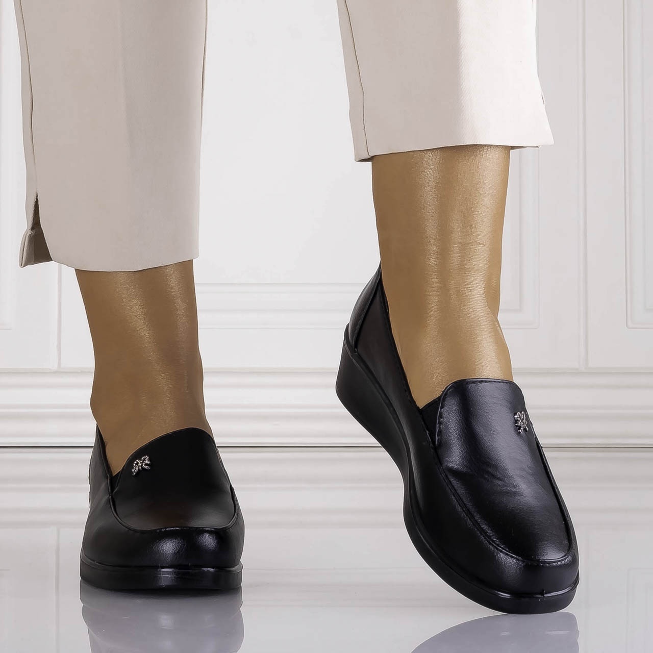 Pantofi dama cu platforma Negri din Piele Ecologica Aosima - poza 5