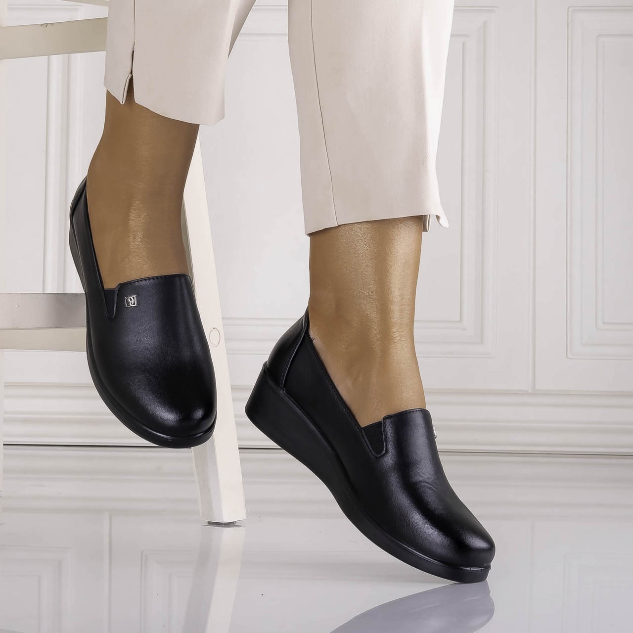 Pantofi dama cu platforma Negri din Piele Ecologica Ayola - poza 3