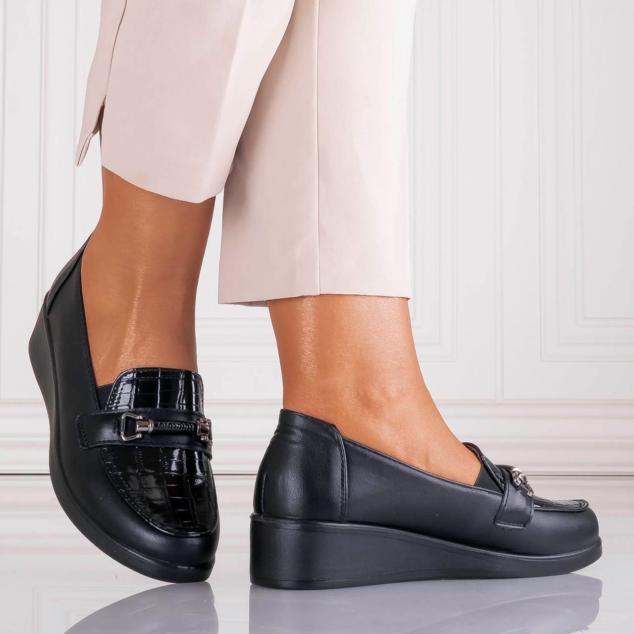 Pantofi dama cu platforma Negri din Piele Ecologica Azonma - poza 4