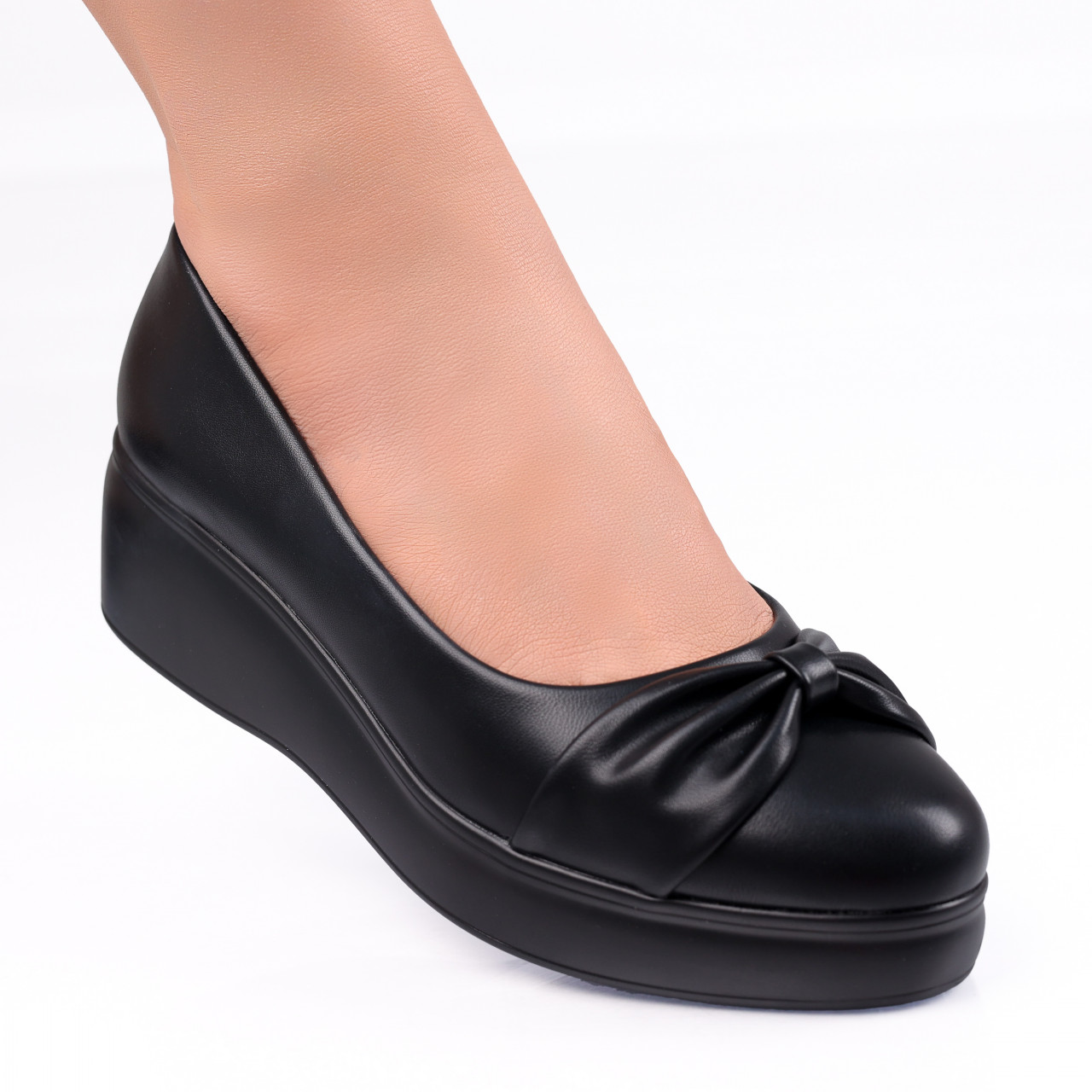 Pantofi Dama cu Platforma Negri din Piele Ecologica Brisia - poza 1