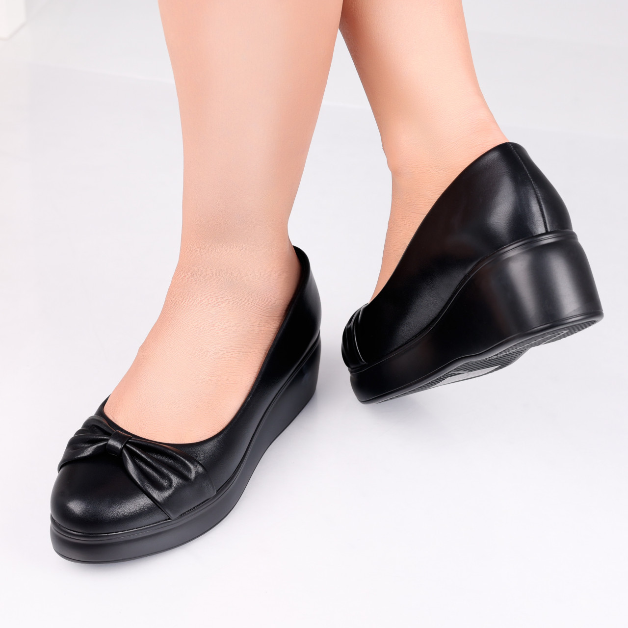 Pantofi Dama cu Platforma Negri din Piele Ecologica Brisia - poza 4
