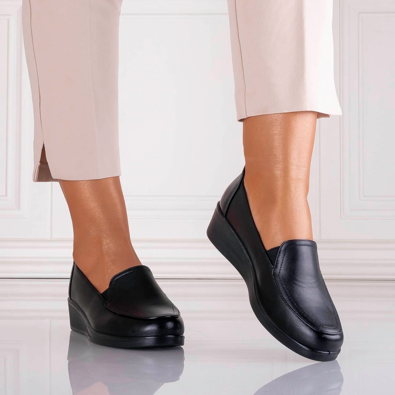 Pantofi dama cu platforma Negri din Piele Ecologica Etoma - poza 5
