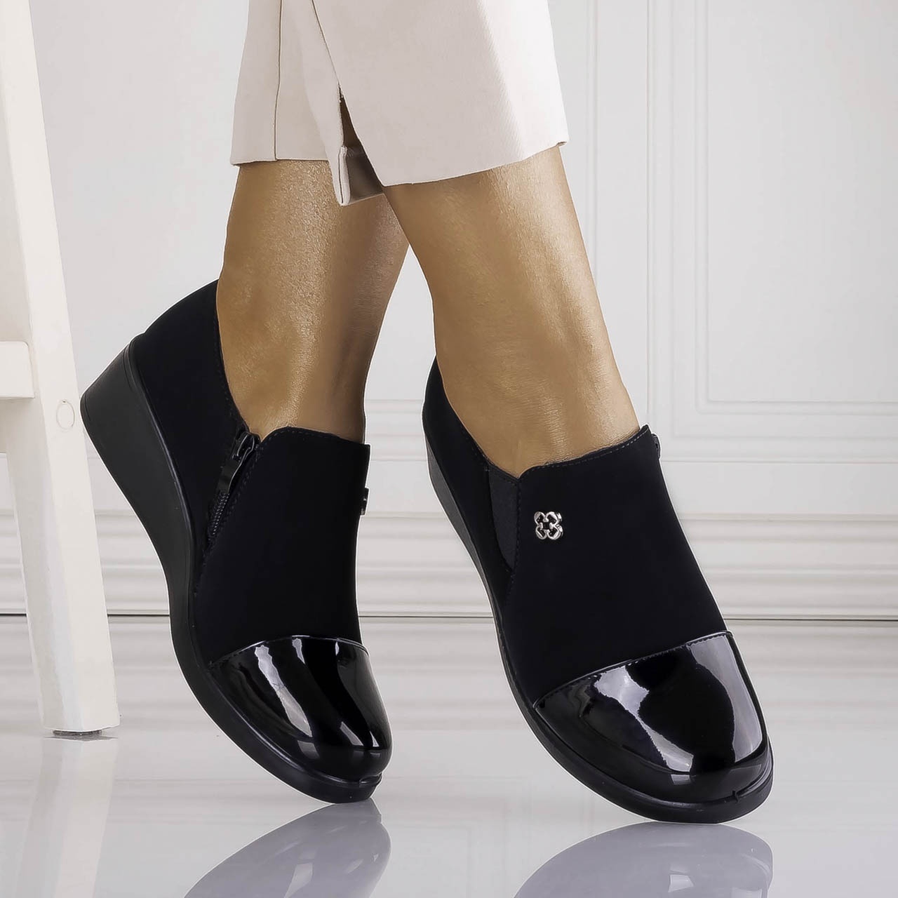 Pantofi dama cu platforma Negri din Piele Ecologica Intoarsa Adinca - poza 4