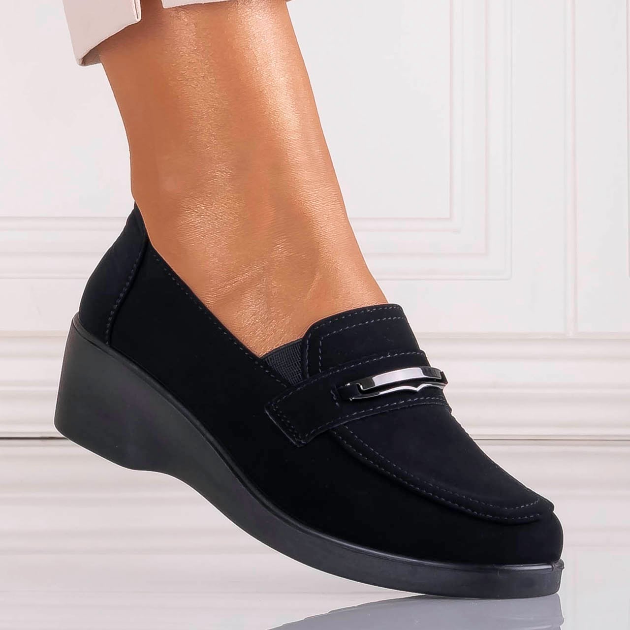 Pantofi dama cu platforma Negri din Piele Ecologica Intoarsa Gonzi - poza 1