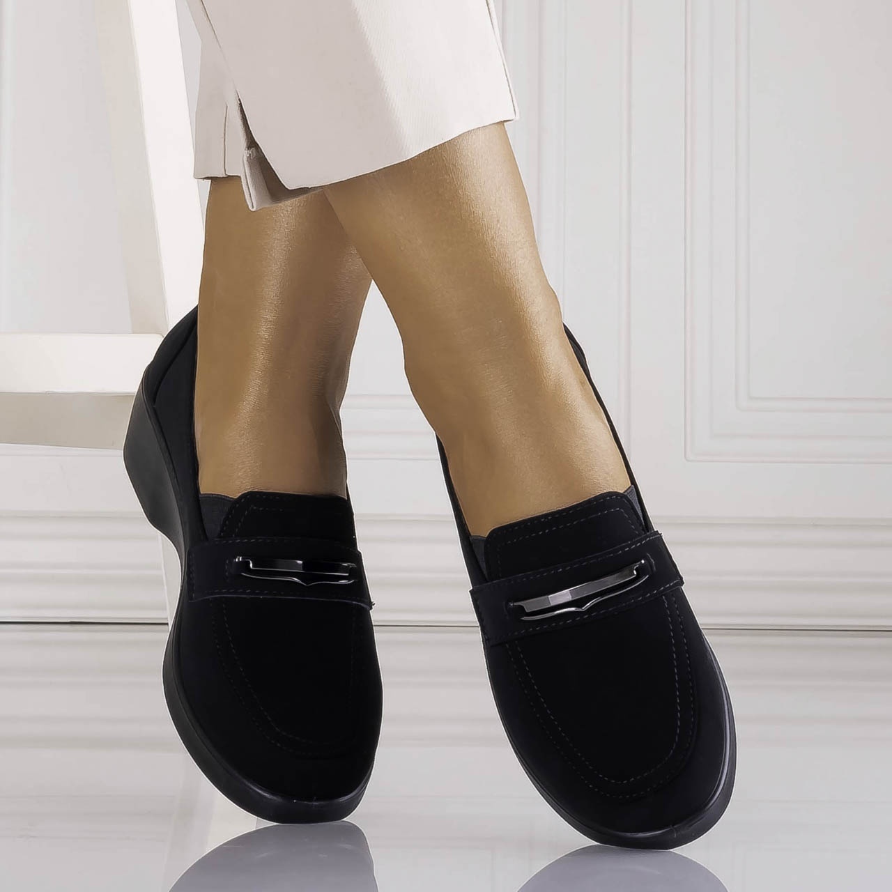 Pantofi dama cu platforma Negri din Piele Ecologica Intoarsa Gonzi - poza 3