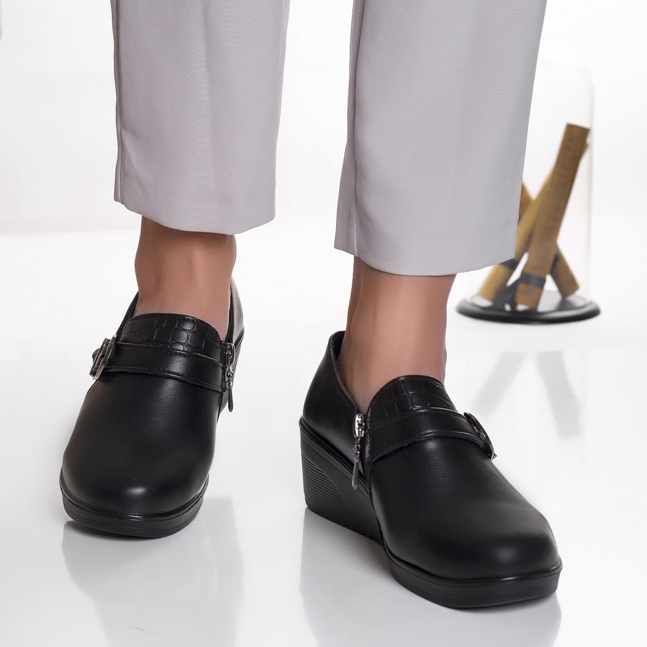 Pantofi dama cu platforma negri din piele ecologica pela - poza 3