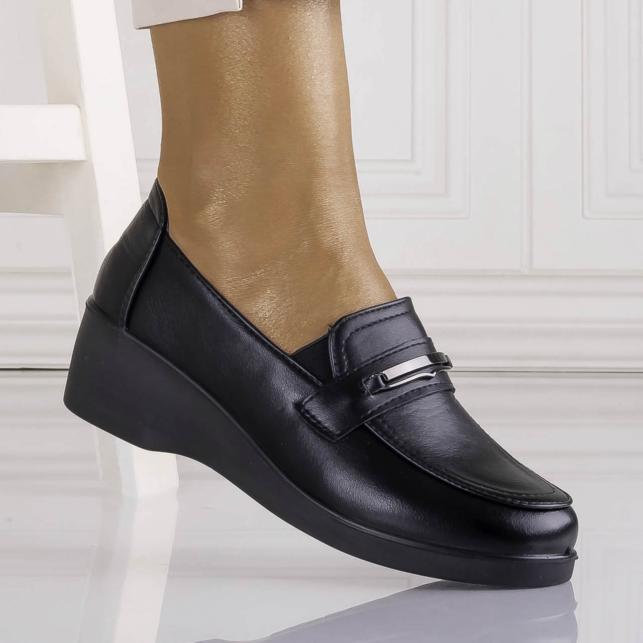 Pantofi dama cu platforma Negri din Piele Ecologica Sadoli - poza 2
