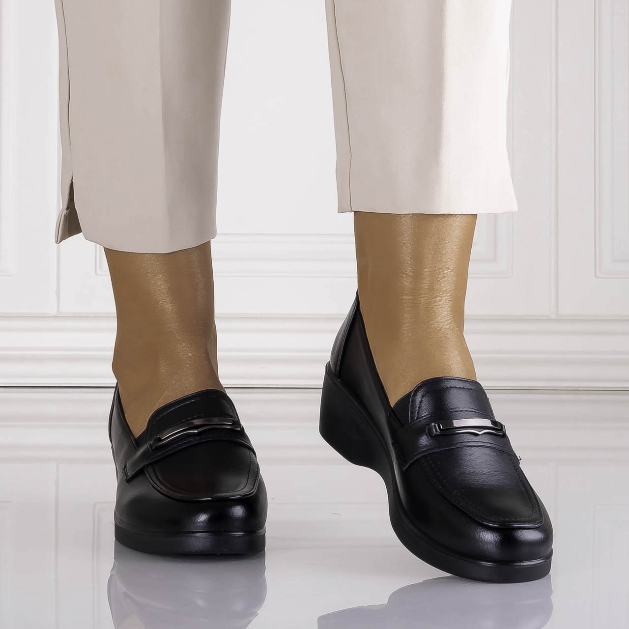 Pantofi dama cu platforma Negri din Piele Ecologica Sadoli - poza 4