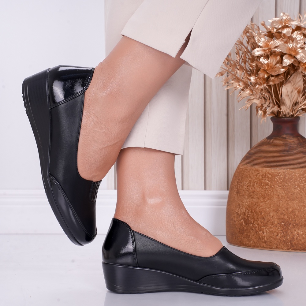 Pantofi dama cu platforma Negri din Piele Ecologica si Piele Lacuita Tara - poza 3