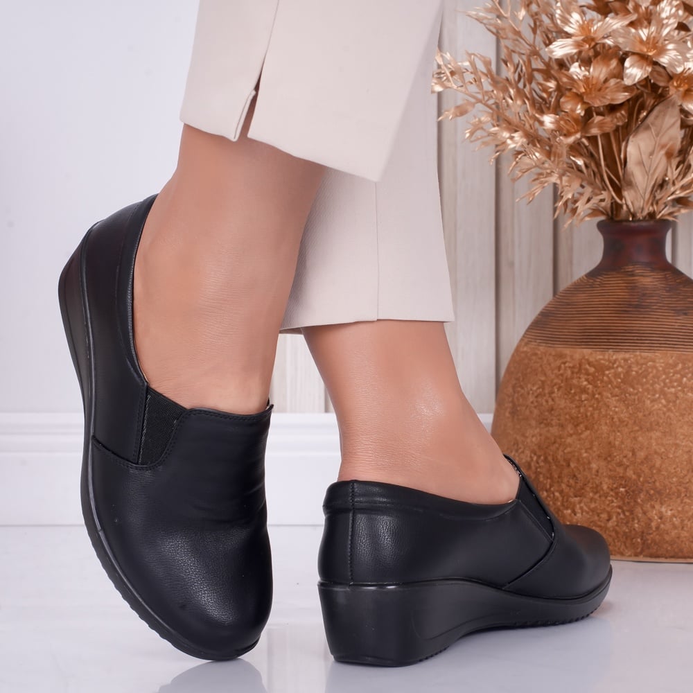 Pantofi dama cu platforma Negri din Piele Lacuita Dari - poza 3