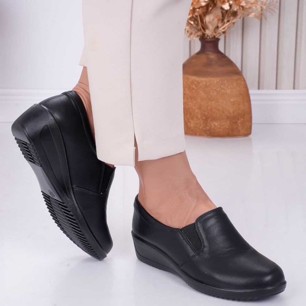 Pantofi dama cu platforma Negri din Piele Lacuita Dari - poza 4