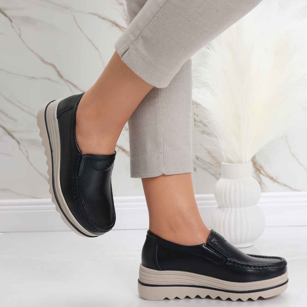 Pantofi dama cu platforma Negri din Piele Naturala Gabrena - poza 4