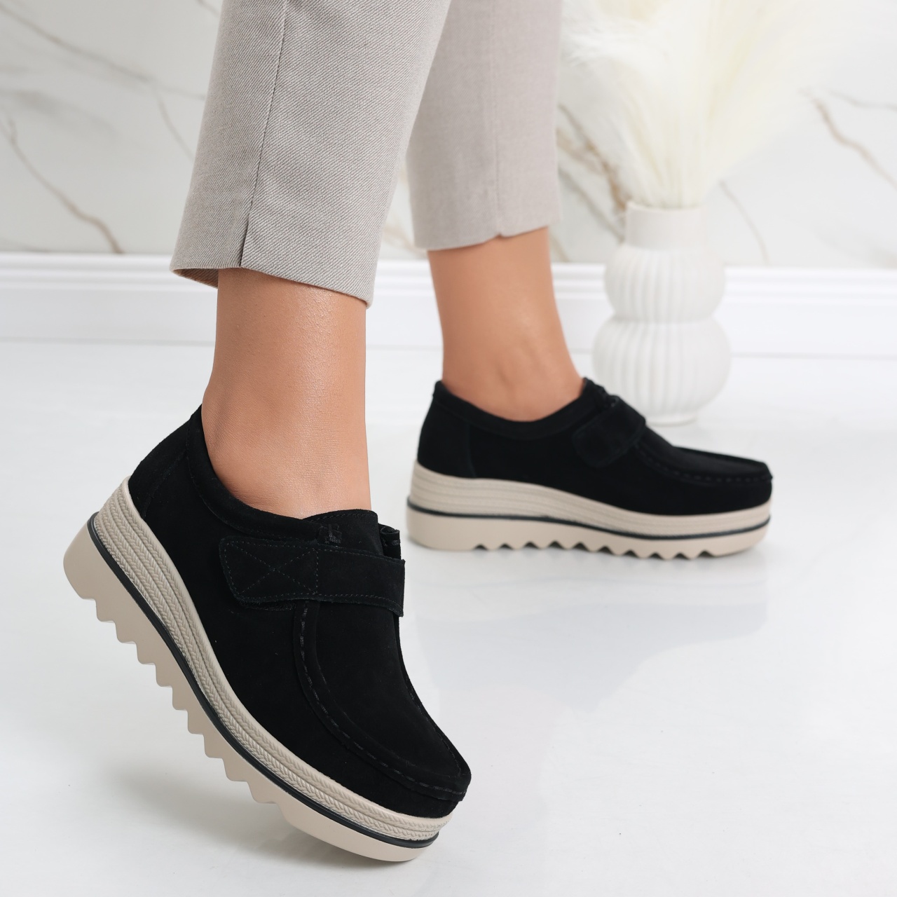 Pantofi dama cu platforma Negri din Piele Naturala Intoarsa Anera - poza 1