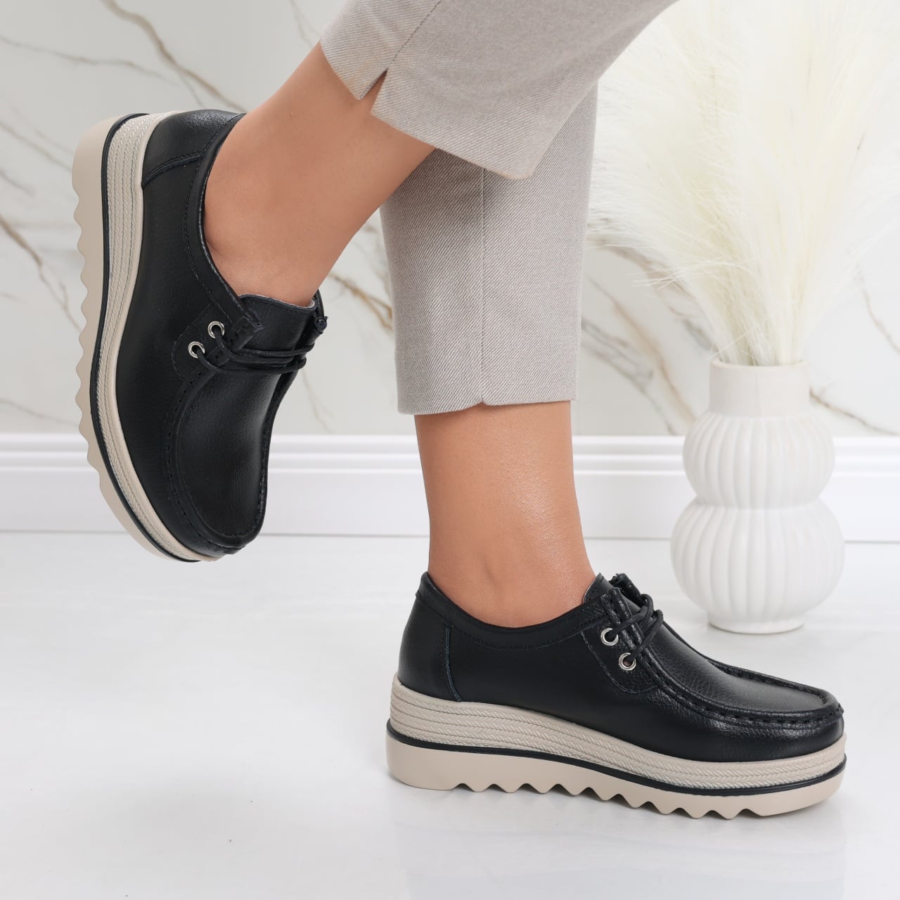 Pantofi dama cu platforma Negri din Piele Naturala Jasya - poza 1