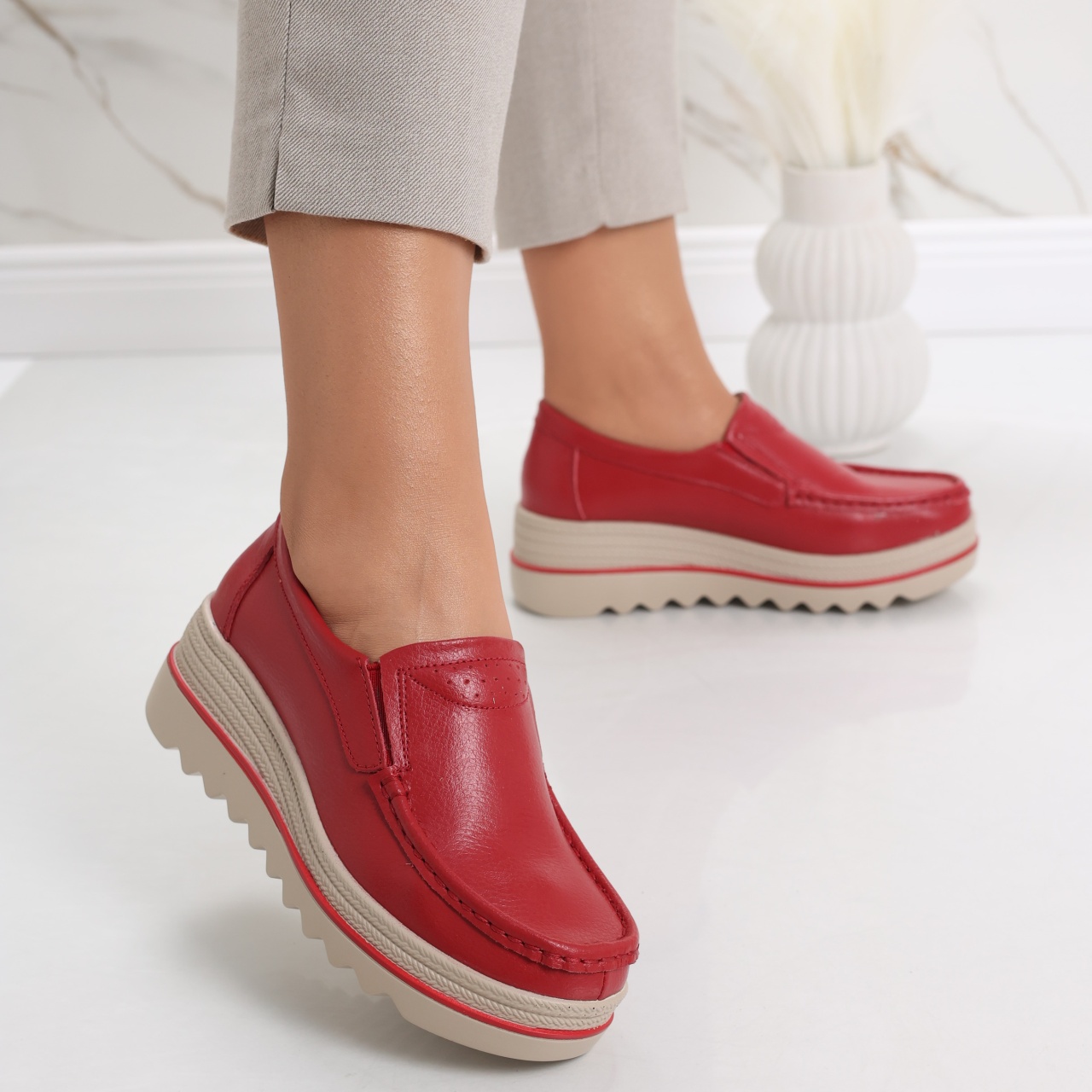 Pantofi dama cu platforma Rosii din Piele Naturala Gabrena - poza 2