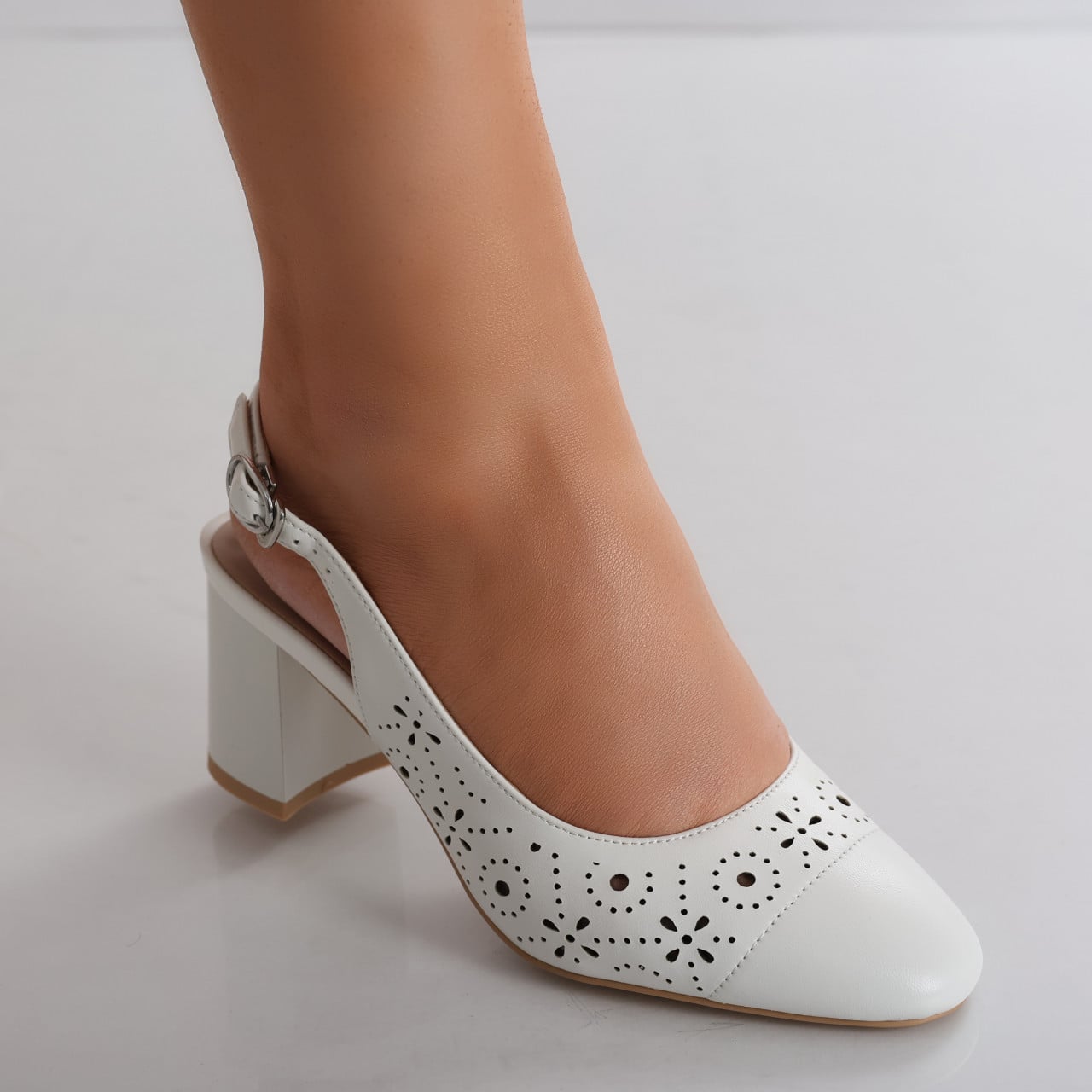 Pantofi dama cu toc Albi din Piele Naturala Jazel - poza 3