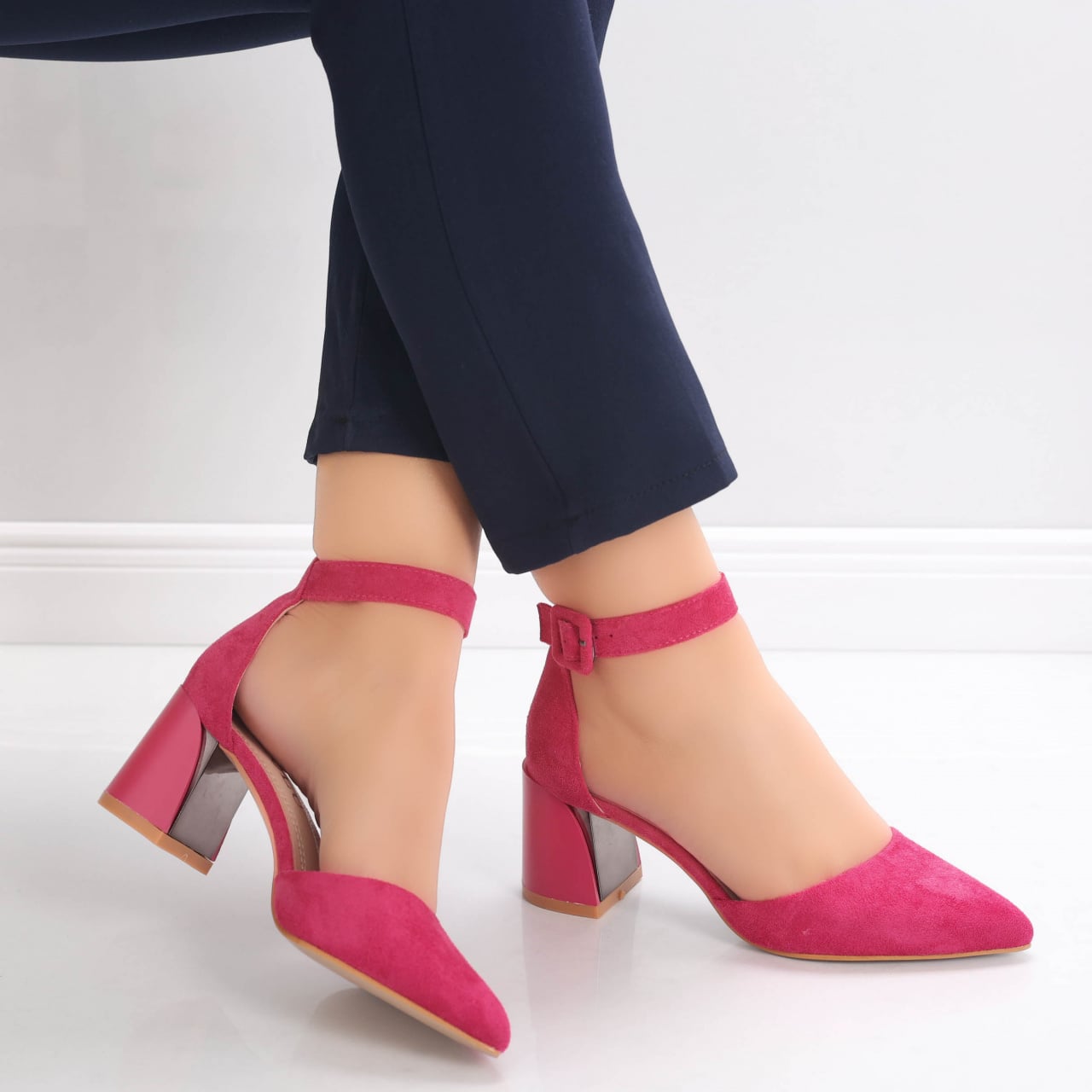 Pantofi dama cu toc Fucsia din Piele Ecologica Intoarsa Ananda - poza 1