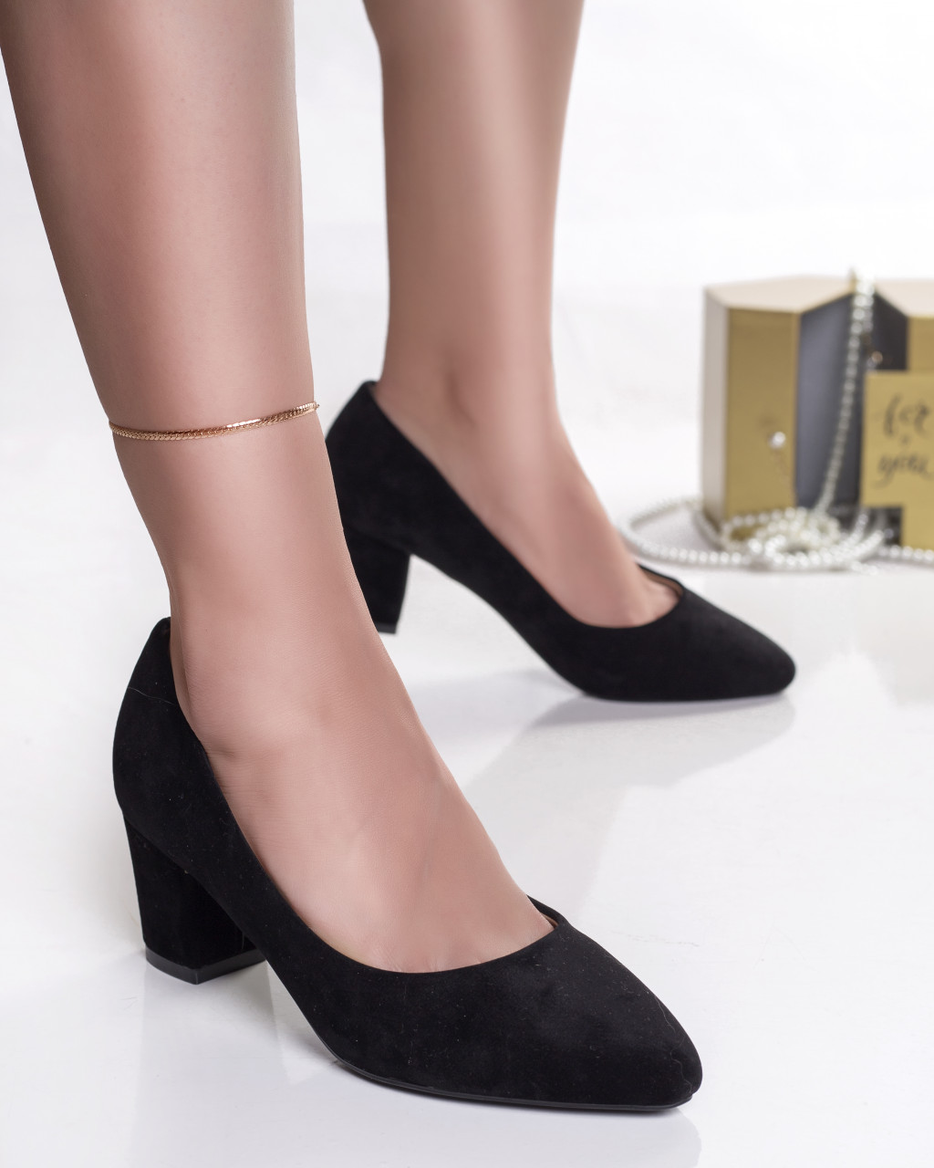 Pantofi dama cu toc negri din piele eco intoarsa hutra - poza 4