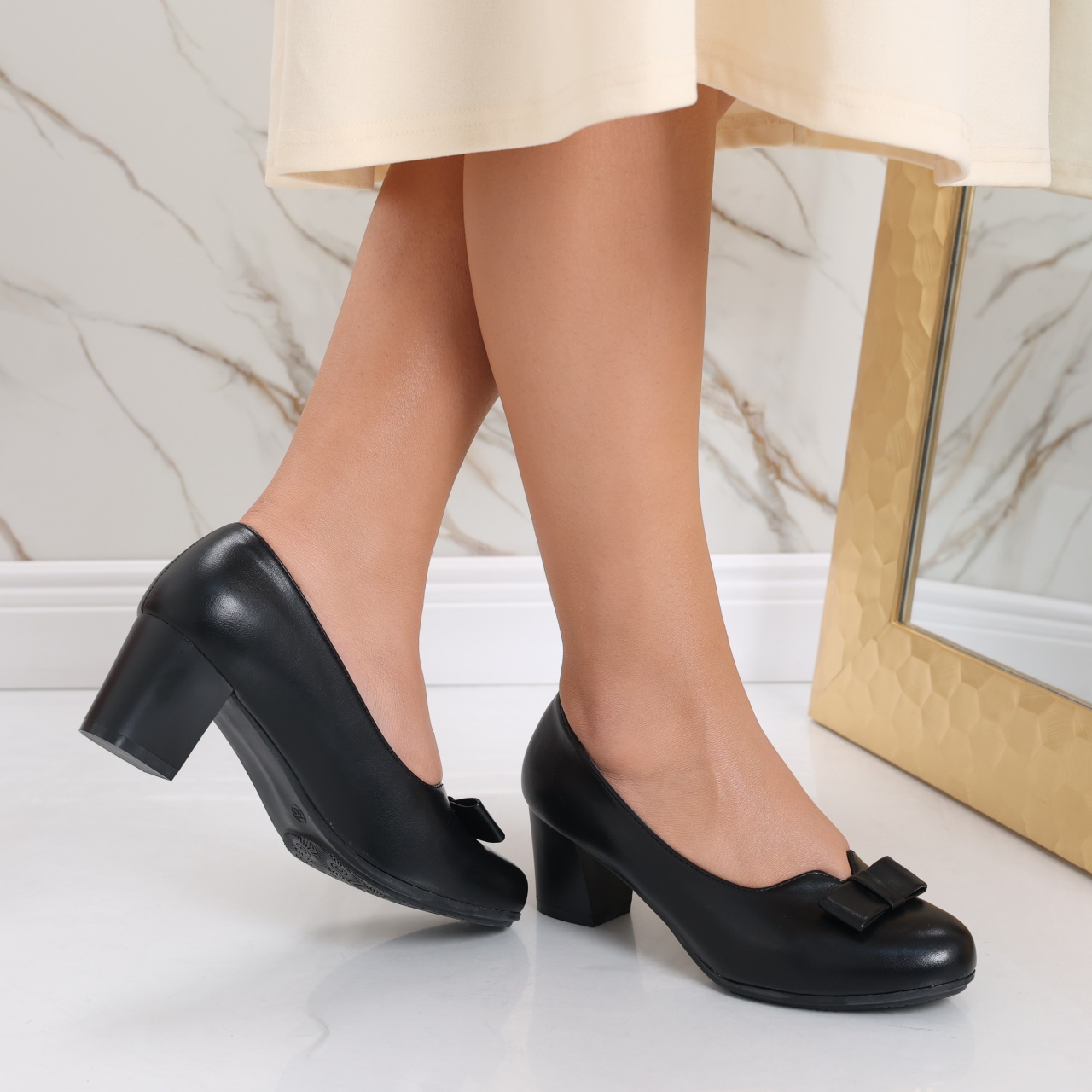 Pantofi dama cu toc negri din piele ecologica Fany - poza 5