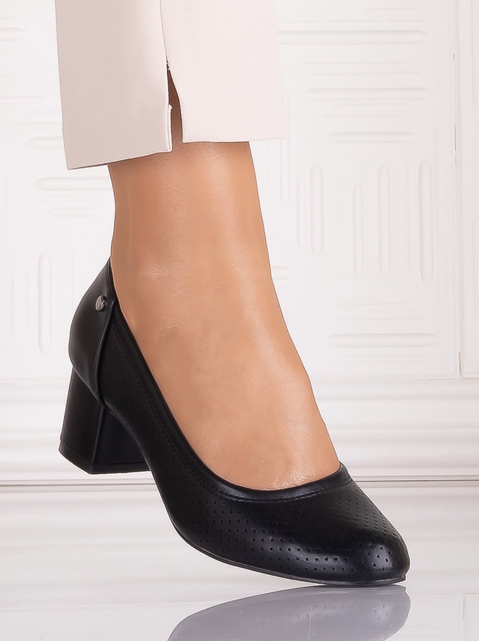 Pantofi dama cu toc Negrii din Piele Ecologica Comnosa - poza 3