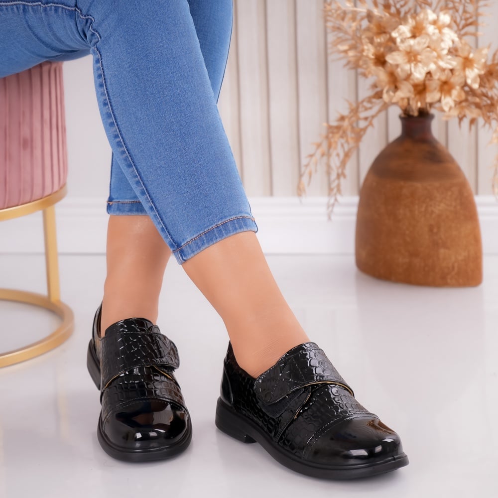 Pantofi dama Negri din Piele Ecologica Lacuita Selar - poza 1