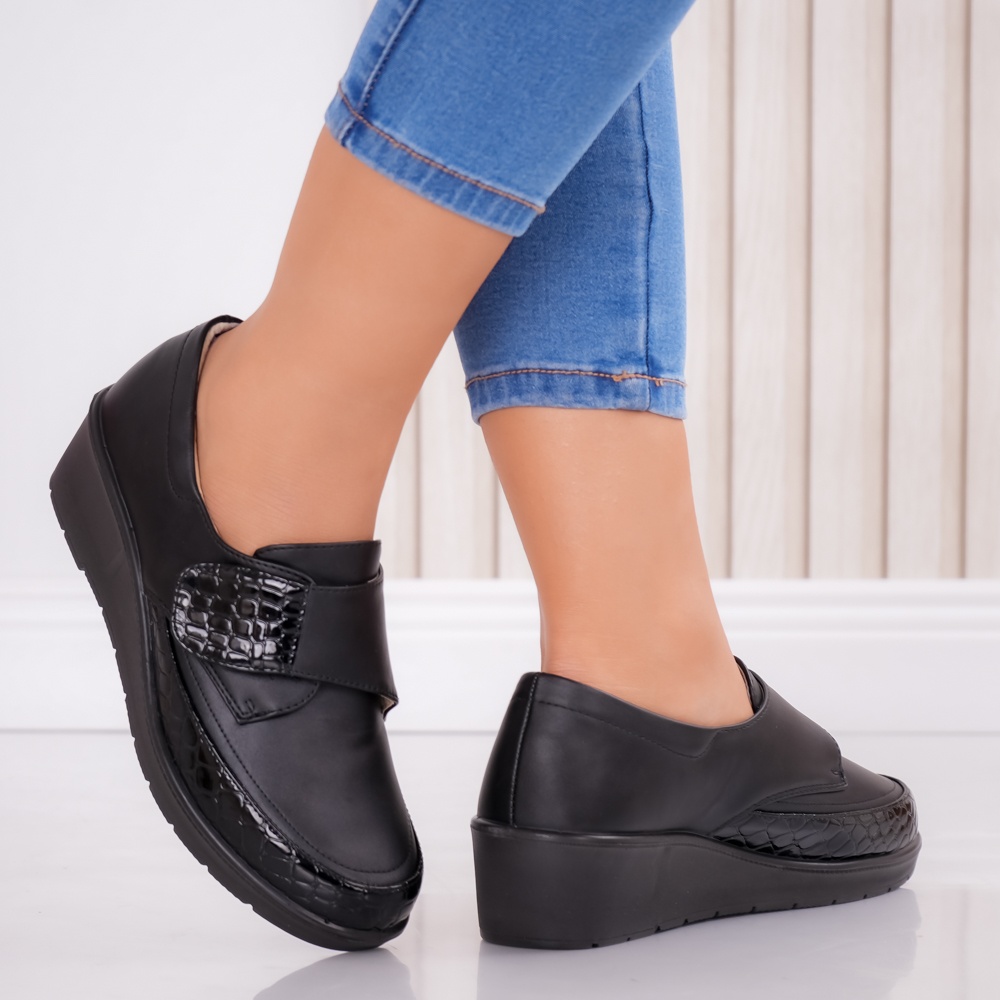 Pantofi dama Negri din Piele Ecologica Revi - poza 1