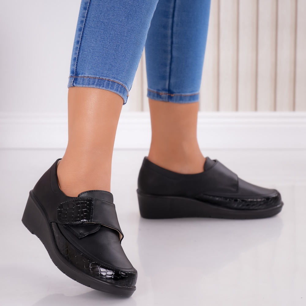 Pantofi dama Negri din Piele Ecologica Revi - poza 2