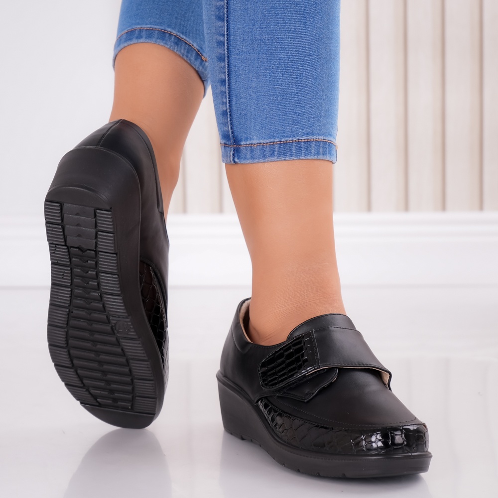 Pantofi dama Negri din Piele Ecologica Revi - poza 4