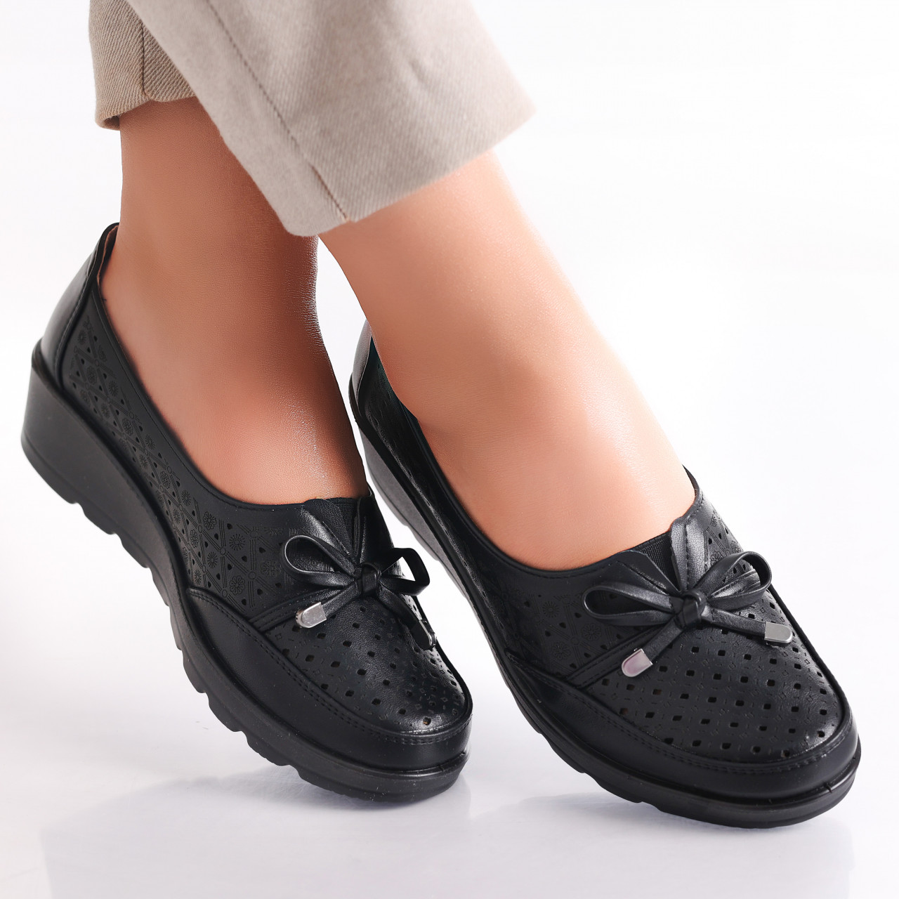 Pantofi dama Negri din Piele Ecologica Tania - poza 2
