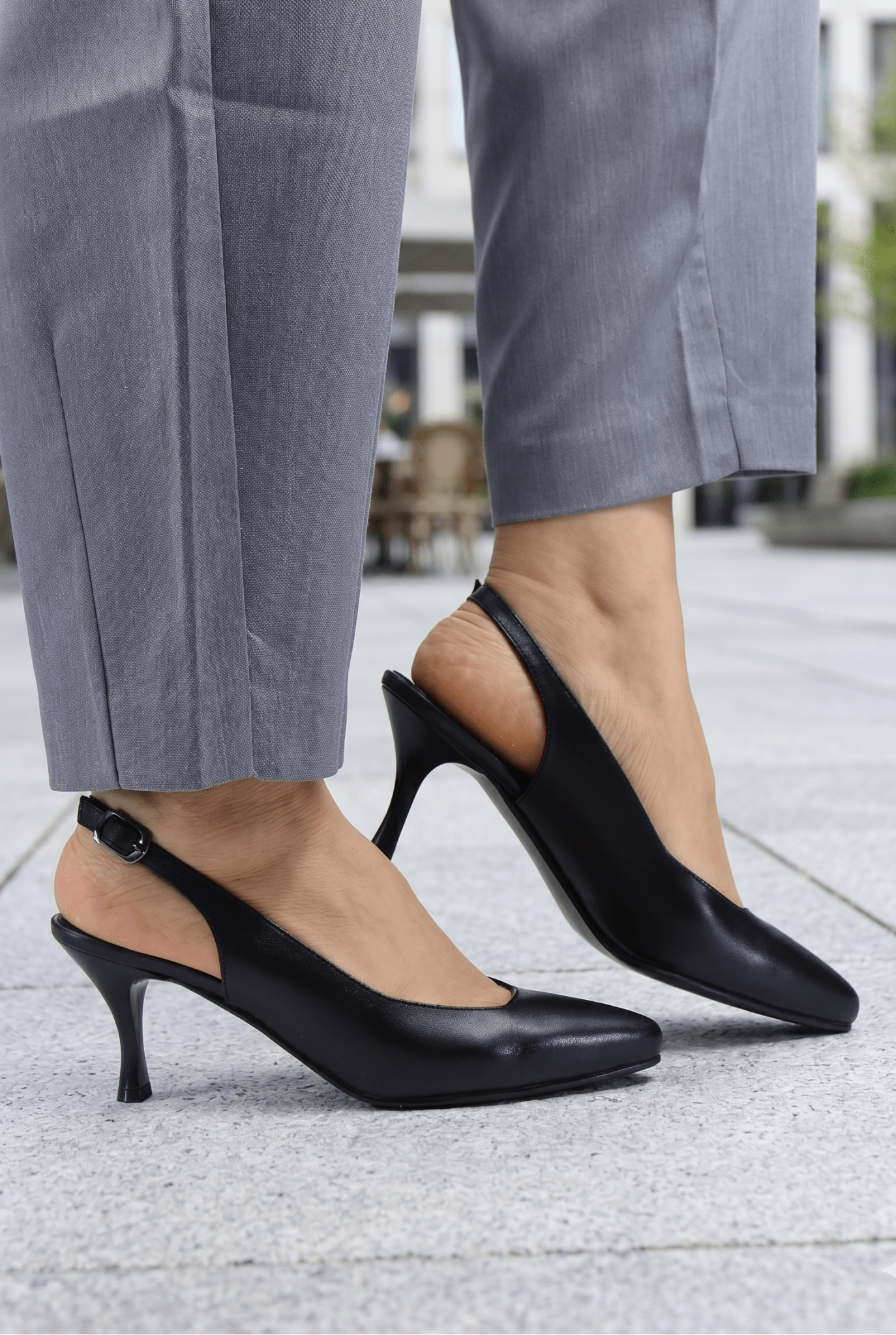 Pantofi Eleganti Decupati cu Toc din Piele - BABY BLACK