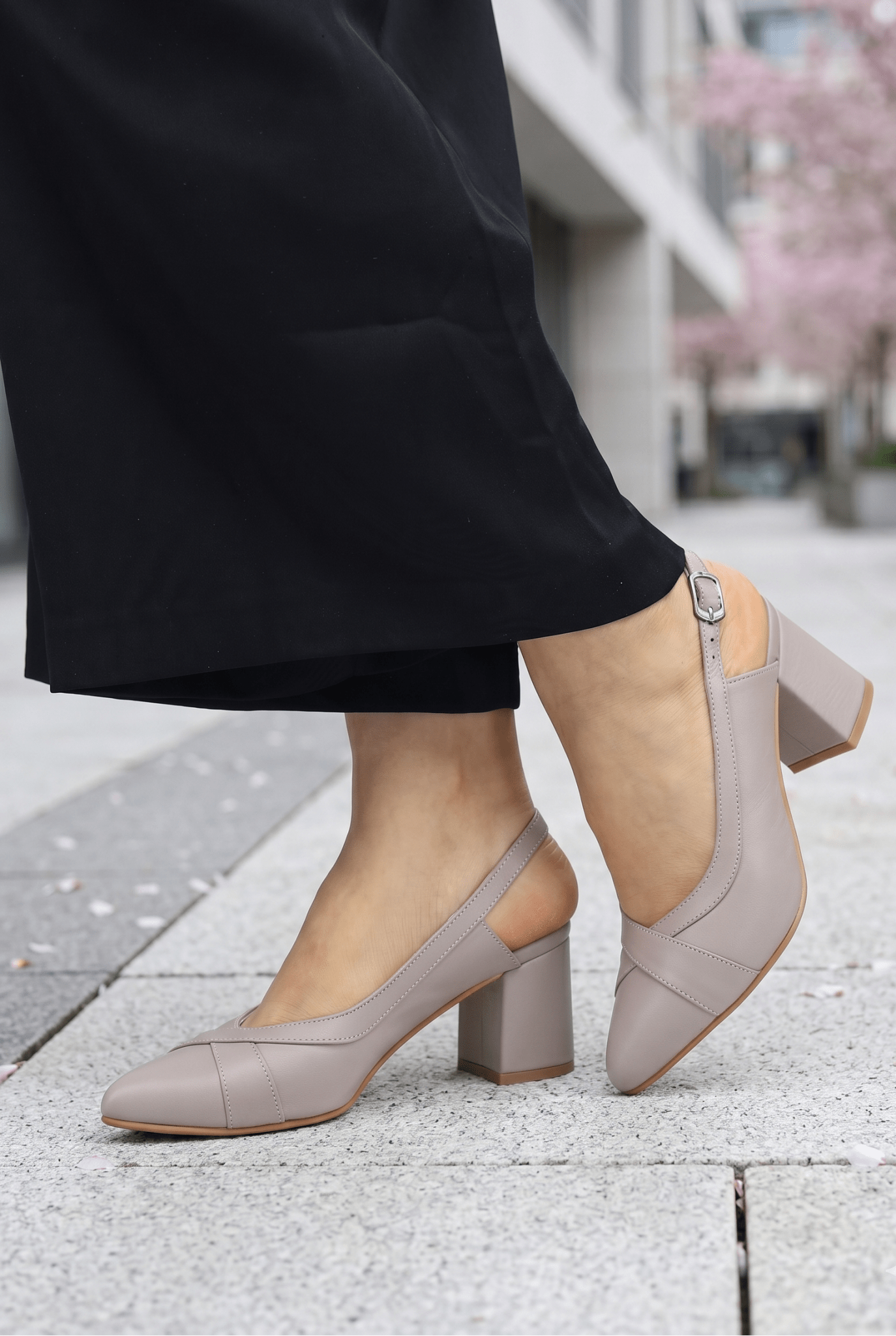 Pantofi Eleganti Decupati cu Toc din Piele Grej - KYZ TAUPE