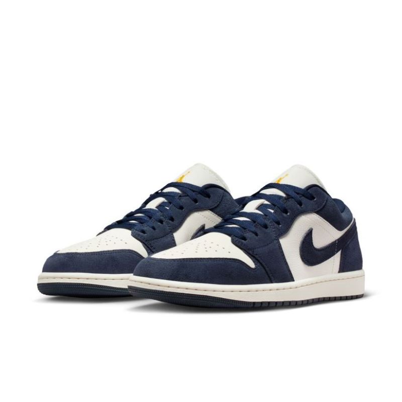 Pantofi sport Nike AIR JORDAN 1 LOW SE - poza 3
