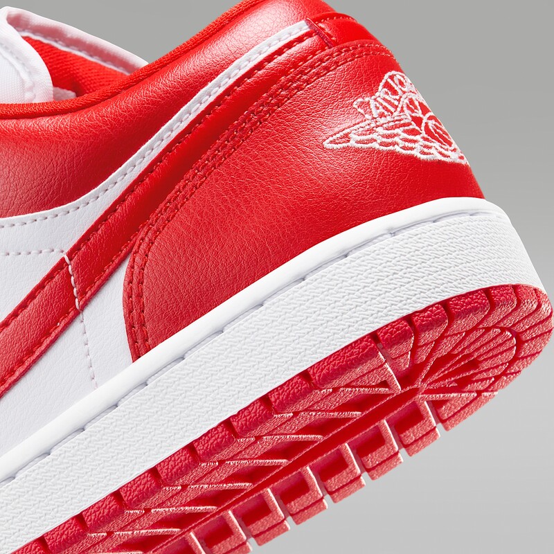 Pantofi sport Nike WMNS AIR JORDAN 1 LOW - poza 3