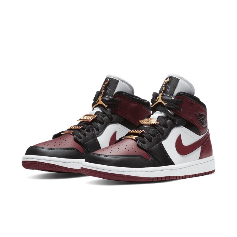 Pantofi sport Nike WMNS AIR JORDAN 1 MID SE - poza 3
