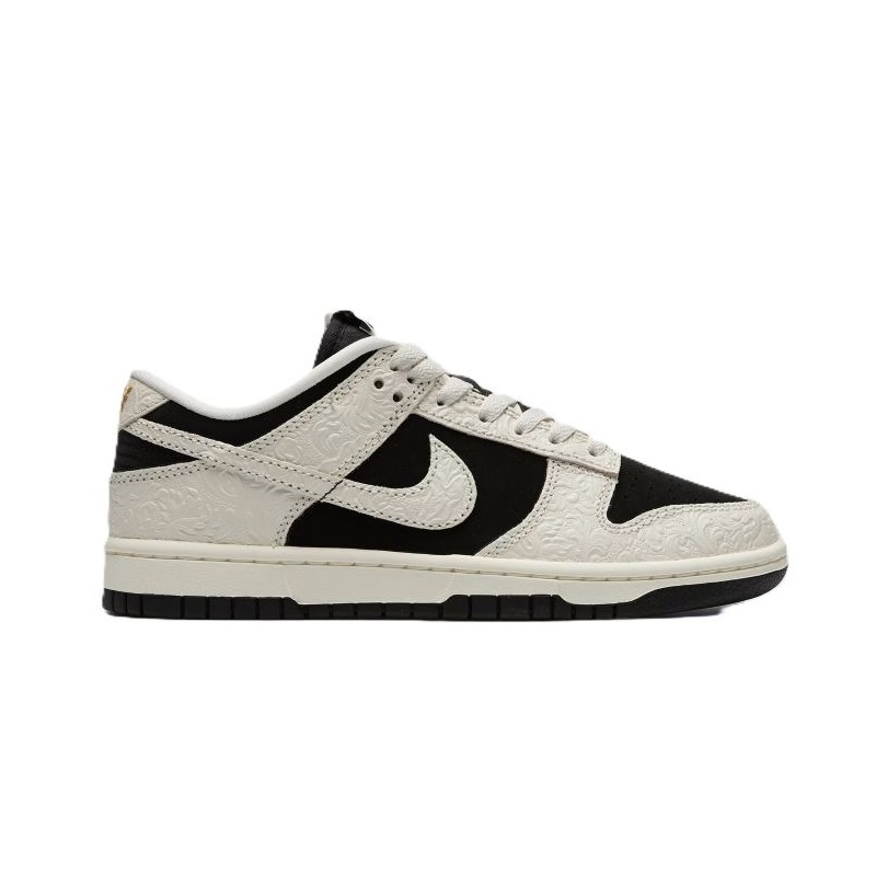 Pantofi sport Nike WMNS NIKE DUNK LOW SE - poza 1