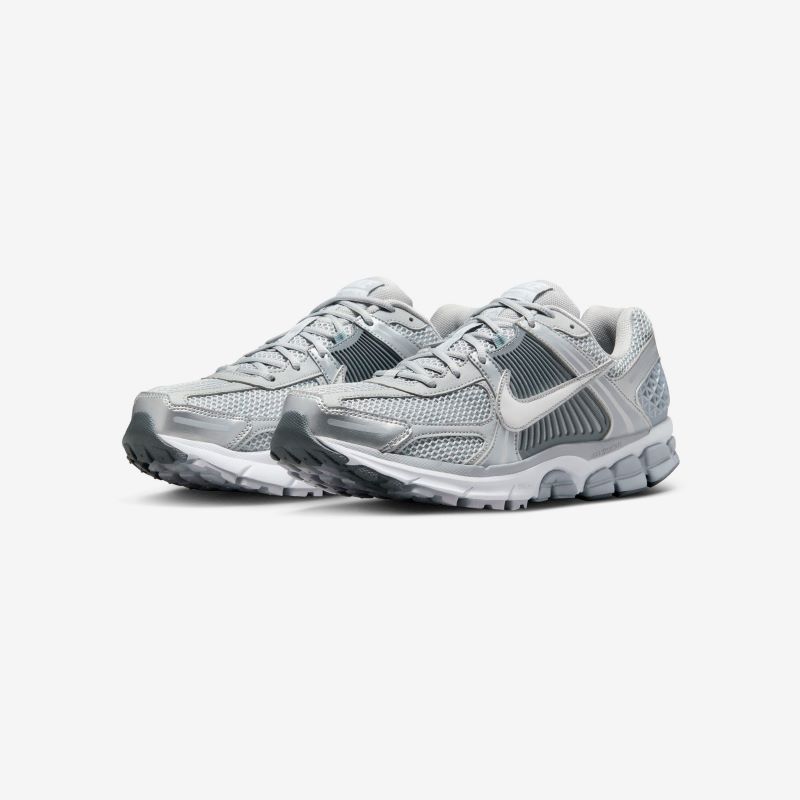 Pantofi sport Nike ZOOM VOMERO 5 MET - poza 3