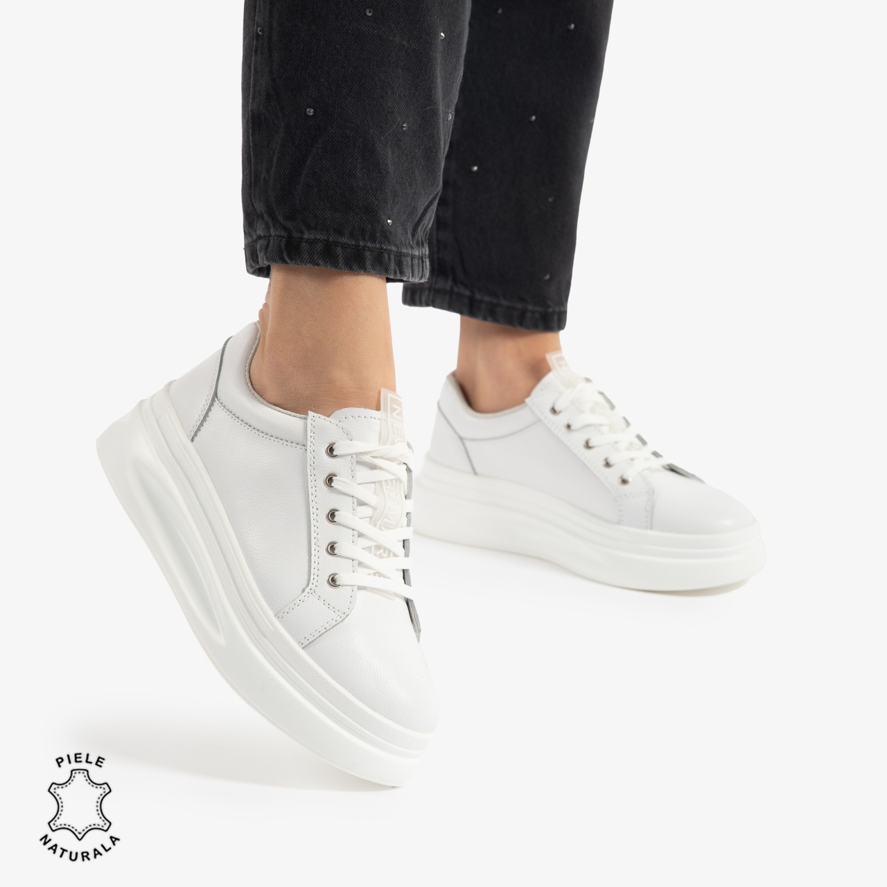Pantofii casual piele naturala CRL0763 ALB