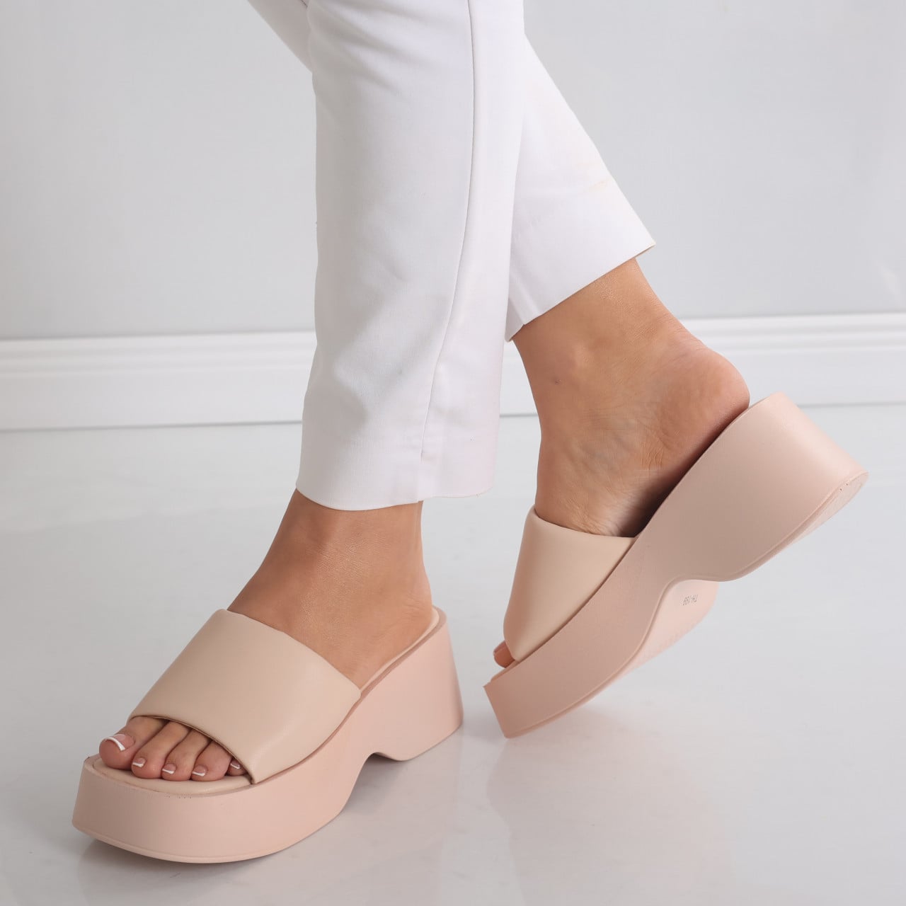 Papuci dama cu platforma Bej din Piele Ecologica Maroca - poza 5
