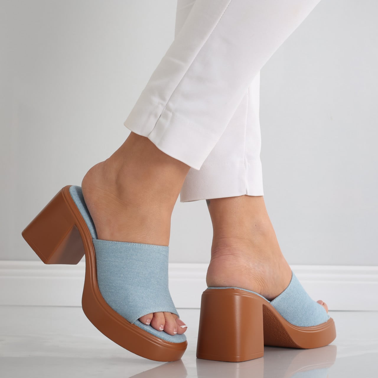 Papuci dama cu toc Albastri din Textil/Blug Minyl - poza 4