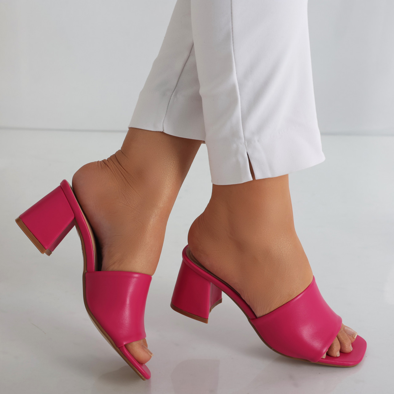 Papuci dama cu toc Fucsia din Piele Ecologica Cruella - poza 3